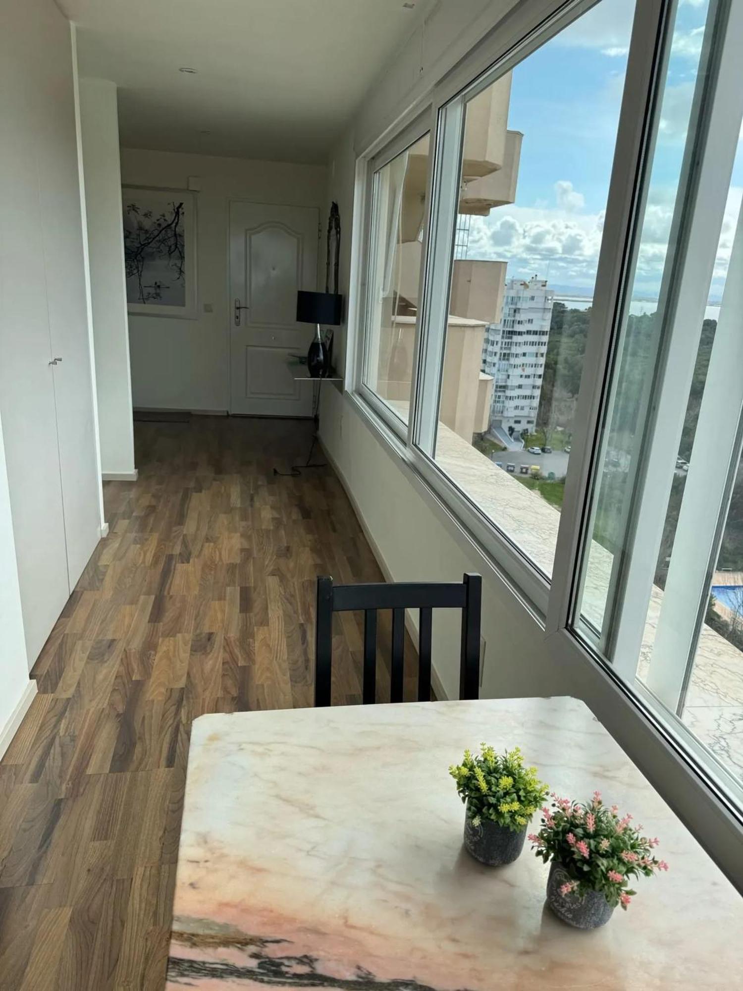 Spacious Apartment In Valencia With Sea View - 160 Sqm Kültér fotó