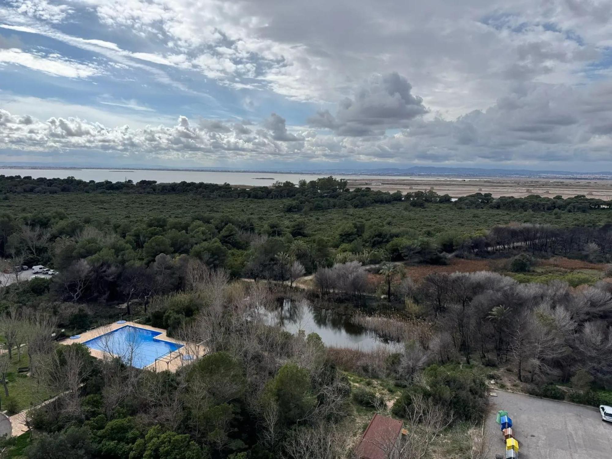 Spacious Apartment In Valencia With Sea View - 160 Sqm Kültér fotó